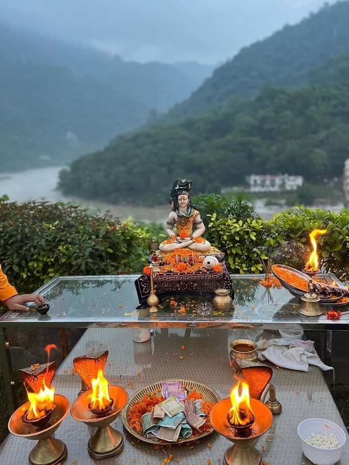 ganga aarti in aloha on the ganges